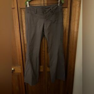 Athleta Women’s Sz 8P Grey Classy Minimalist Preppy Trouser Slacks Pants